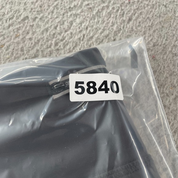 Lululemon Run Times Short II* 4" Black Size 6 Womens Athletic Comfort Workout - Picture 8 of 8